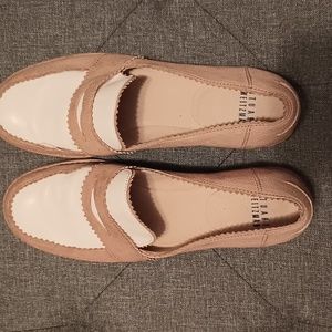 Stuart Weitzman spectator loafers size 6.5